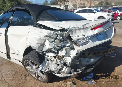 2012 Mercedes-Benz E 350 z USA, uszkodzony, nr VIN WDDKK5KF3CF143744